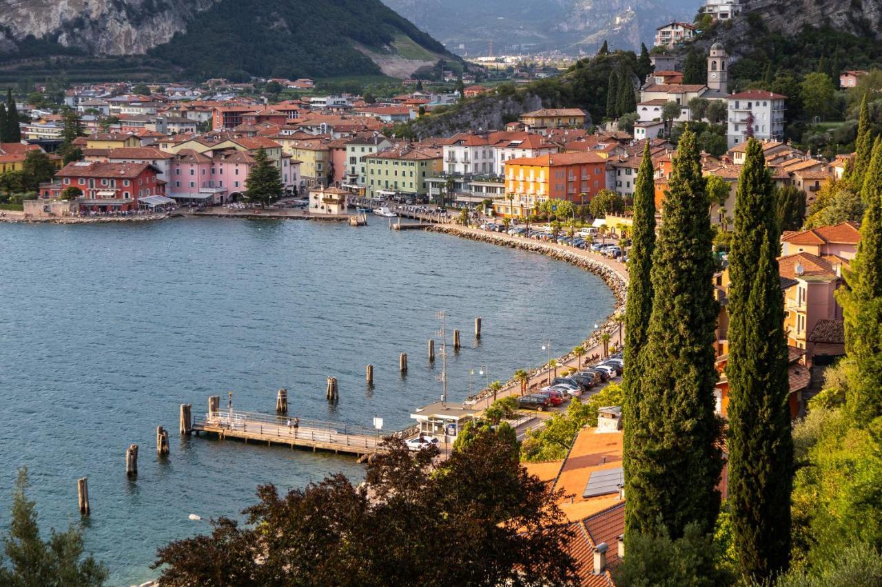 Vistalago Torbole Torbole Sul Garda Exterior photo