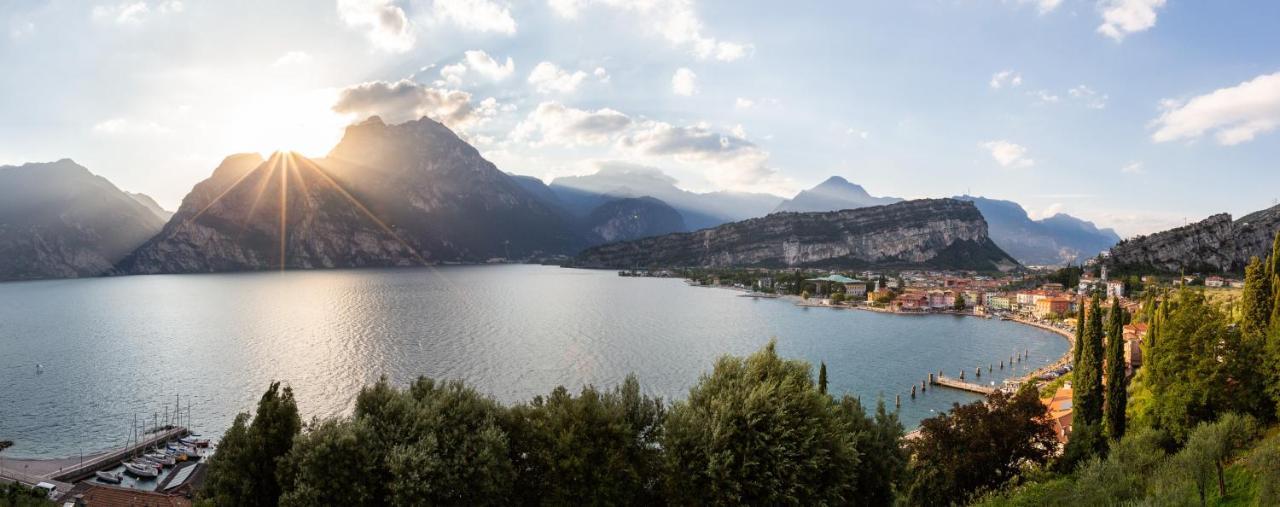 Vistalago Torbole Torbole Sul Garda Exterior photo