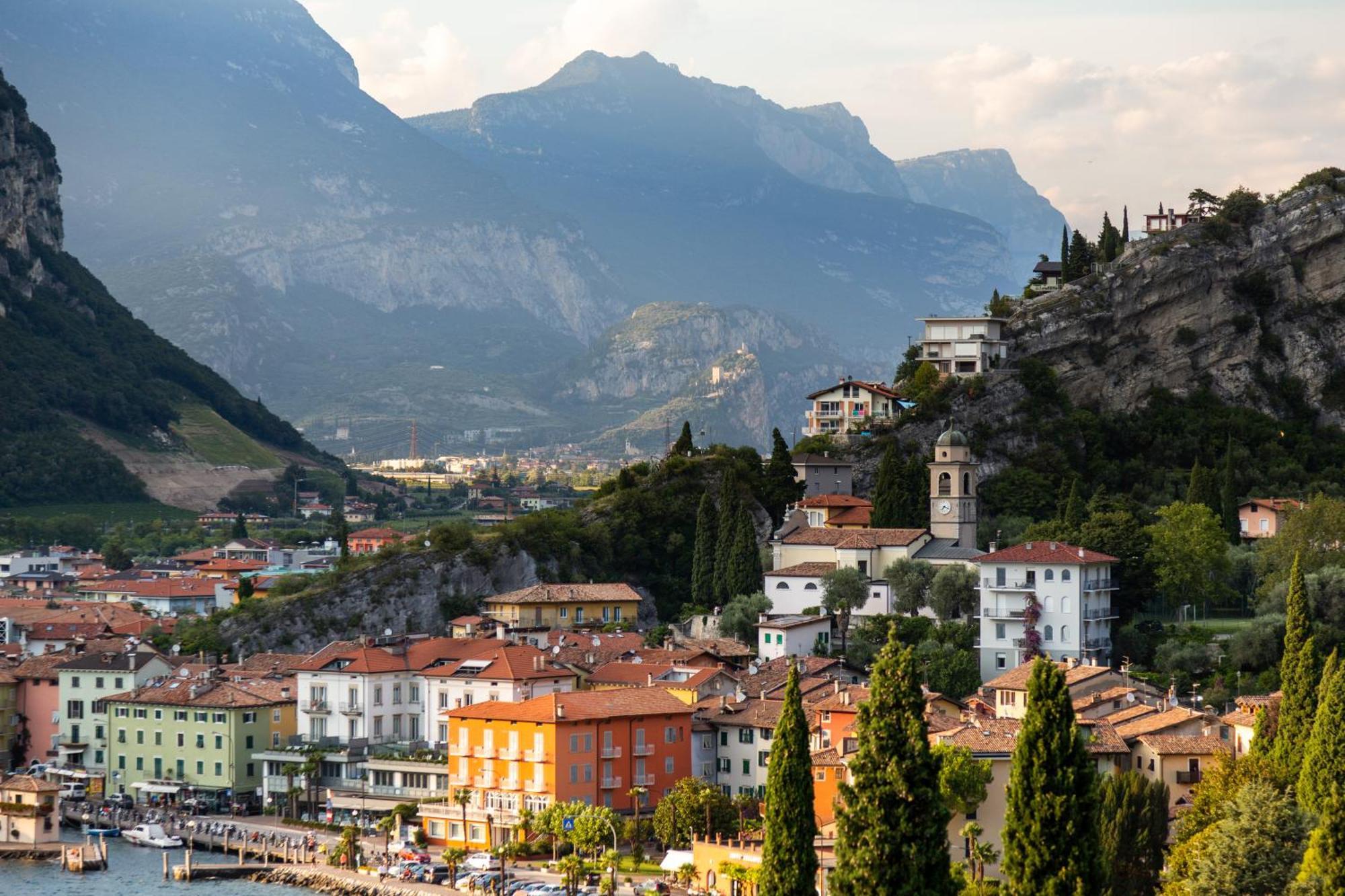 Vistalago Torbole Torbole Sul Garda Exterior photo