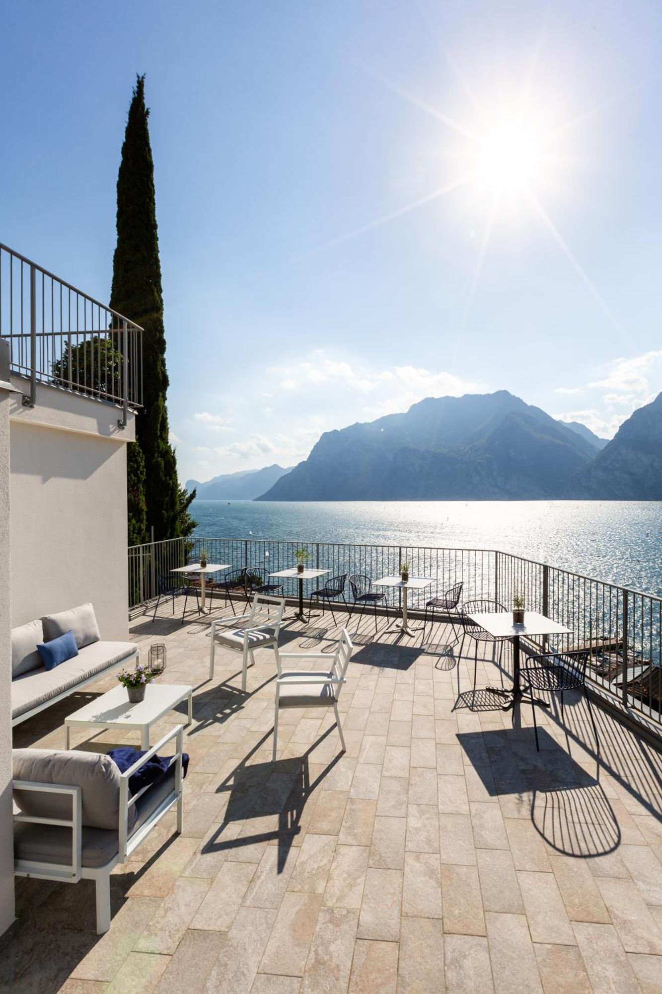 Vistalago Torbole Torbole Sul Garda Exterior photo