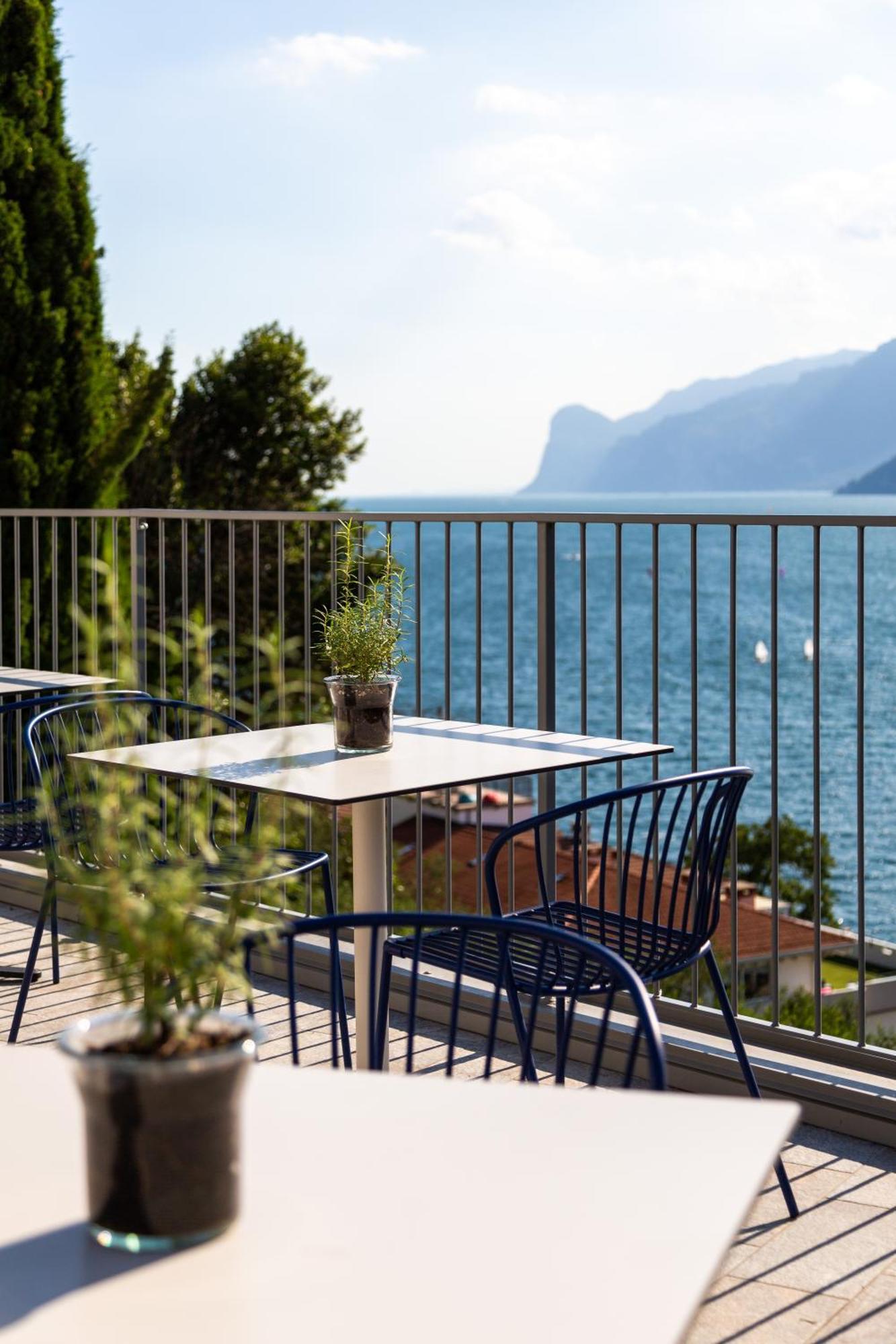 Vistalago Torbole Torbole Sul Garda Exterior photo